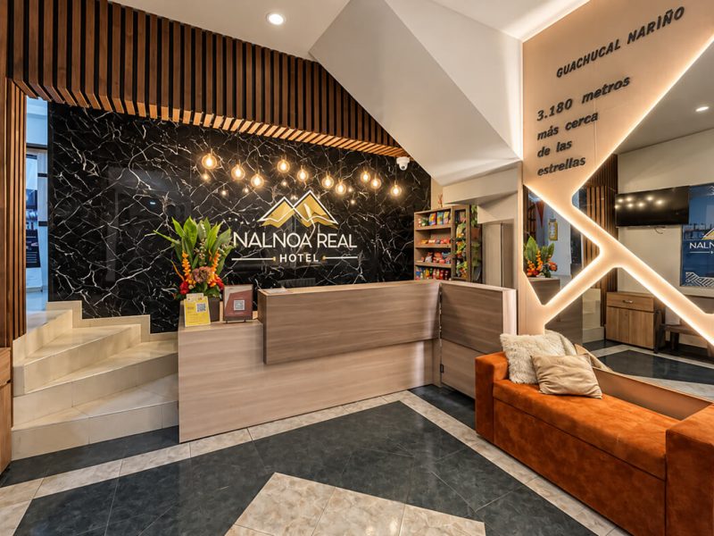 Recepción y sala de espera del Hotel Nalnoa Real