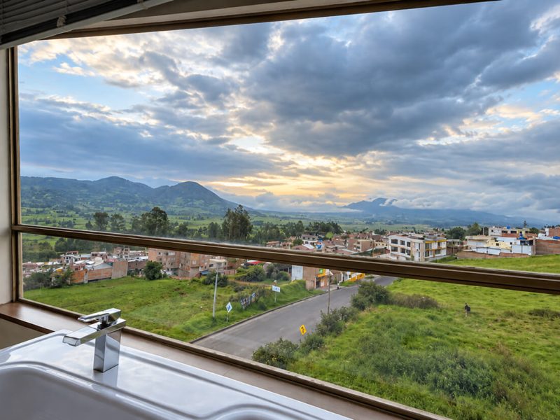 Vista desde el jacuzzi hacia el campo de Guachucal