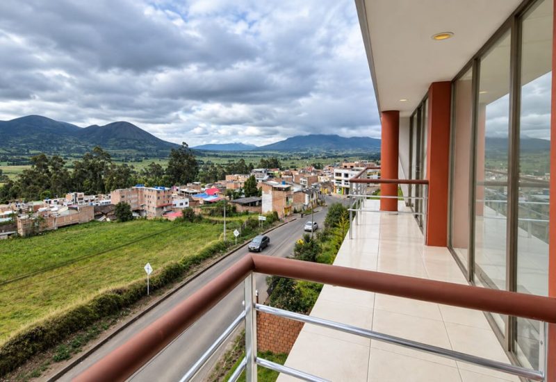 Balcón con vista a Guachucal y las montañas de Nariño